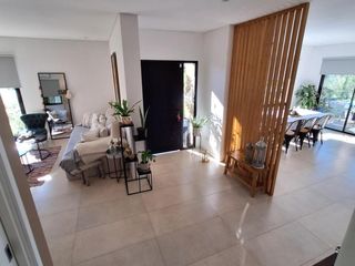 Foto 6 de Casa en venta - 3 Dormitorios 3 Baños - Pilar del Este