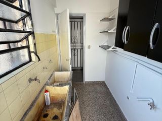 Foto 32 de Departamento en Venta - 2 Ambientes - Paternal