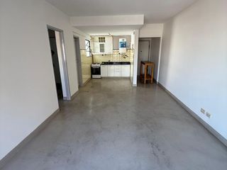 Foto 2 de Departamento en Venta - 2 Ambientes - Paternal