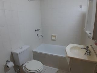 Foto 9 de Departamento en alquiler de dos ambientes - apto profesional y mascotas - Recoleta