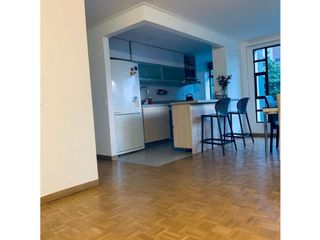 Foto 1 de Venta de apartamento poblado Castropol