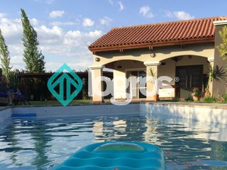 Foto 1 de Casa en venta en barrio privado Santa Apolonia - Cerrillos