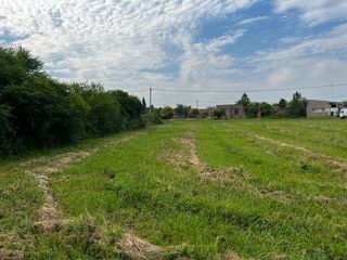 Foto 1 de REMAX VENDE TERRENO EN LA CIUDAD DE RECREO (675m2)