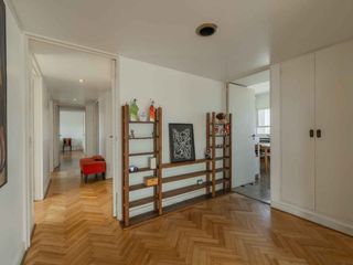 Foto 4 de VENTA PISO 4 AMBIENTES RECOLETA DOS COCHERAS
