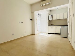 Foto 1 de VENTA DEPTO TIPO PH 2 AMB CON PATIO MUY LUMINOSO!