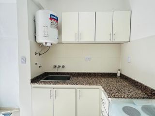 Foto 9 de VENTA DEPTO TIPO PH 2 AMB CON PATIO MUY LUMINOSO!