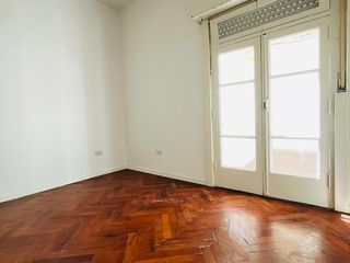 Foto 14 de VENTA DEPTO TIPO PH 2 AMB CON PATIO MUY LUMINOSO!