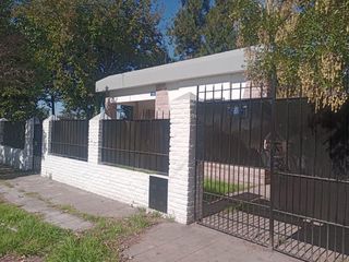 Foto 1 de CASA EN ALQUILER EN MORENO