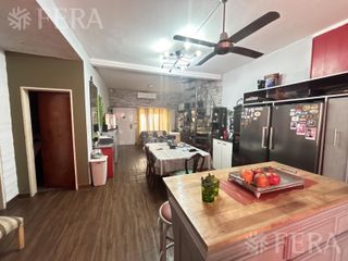 Foto 6 de Venta de PH 4 ambientes en Wilde