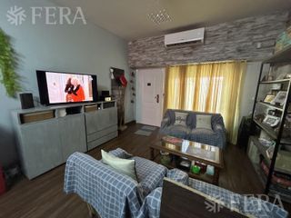 Foto 2 de Venta de PH 4 ambientes en Wilde