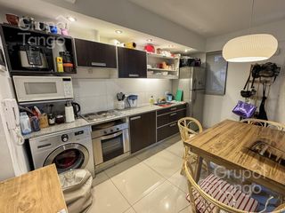 Foto 4 de Venta Departamento Villa Urquiza Dos Ambientes Balcón Pileta APTO CRED