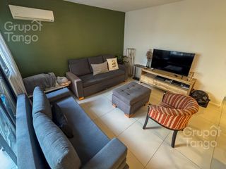 Foto 2 de Venta Departamento Villa Urquiza Dos Ambientes Balcón Pileta APTO CRED