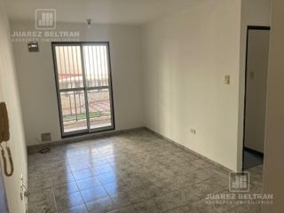 Foto 1 de Departamento en alquiler, 1 dormitorio en barrio Alberdi, expensas bajas