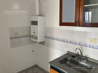 Foto 7 de Departamento en alquiler, 1 dormitorio en barrio Alberdi, expensas bajas