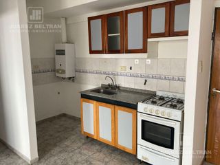 Foto 5 de Departamento en alquiler, 1 dormitorio en barrio Alberdi, expensas bajas