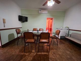 Foto 14 de VENTA - CASA 5 AMB C/GARAGE Y QUINCHO - EXC ESTADO