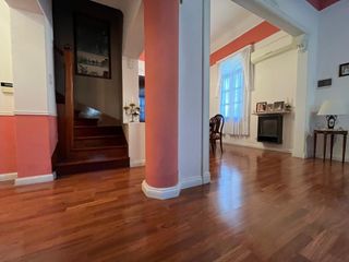Foto 7 de VENTA - CASA 5 AMB C/GARAGE Y QUINCHO - EXC ESTADO