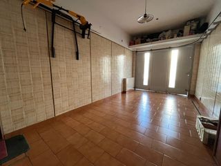 Foto 39 de VENTA - CASA 5 AMB C/GARAGE Y QUINCHO - EXC ESTADO