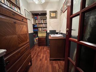 Foto 9 de VENTA - CASA 5 AMB C/GARAGE Y QUINCHO - EXC ESTADO