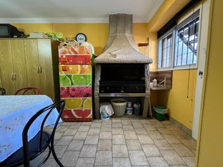 Foto 34 de VENTA - CASA 5 AMB C/GARAGE Y QUINCHO - EXC ESTADO