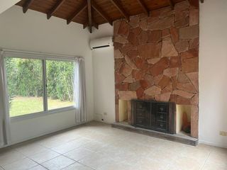 Foto 7 de Casa en  Alquiler Anual con pileta en Santa Catalina Villanueva