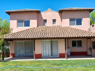 Foto 19 de Casa en  Alquiler Anual con pileta en Santa Catalina Villanueva