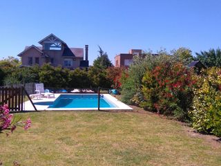 Foto 22 de Casa en  Alquiler Anual con pileta en Santa Catalina Villanueva