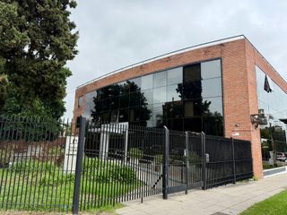 Foto 1 de Oficina en  alquiler en lomas de san isidro