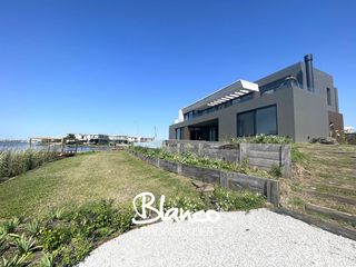 Foto 2 de Casa en Venta en Puertos, Escobar, G.B.A. Zona Norte, Argentina