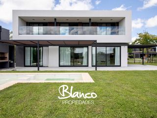 Foto 1 de Casa en Venta en Puertos, Escobar, G.B.A. Zona Norte, Argentina