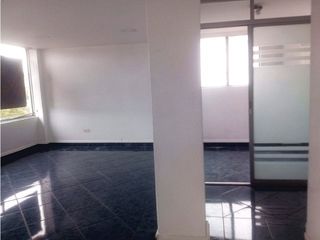 Foto 5 de Rumipamba, Oficina en Renta, 107m2, 3 Ambientes