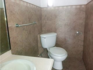 Foto 18 de Rumipamba, Oficina en Renta, 107m2, 3 Ambientes