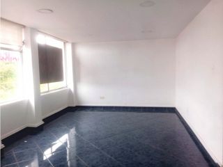 Foto 15 de Rumipamba, Oficina en Renta, 107m2, 3 Ambientes
