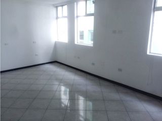 Foto 7 de Rumipamba, Oficina en Renta, 107m2, 3 Ambientes