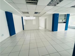 Foto 2 de La Pradera, Local Comercial en Renta, 390m2, 4 Ambientes
