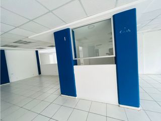 Foto 11 de La Pradera, Local Comercial en Renta, 390m2, 4 Ambientes