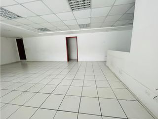 Foto 9 de La Pradera, Local Comercial en Renta, 390m2, 4 Ambientes