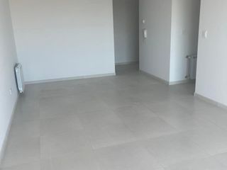 Foto 10 de Departamento en alquiler de 2 dormitorios c/ cochera en Centro