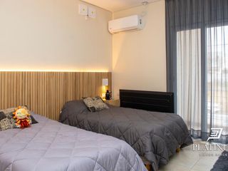 Foto 23 de Dúplex en venta en Grand Bourg