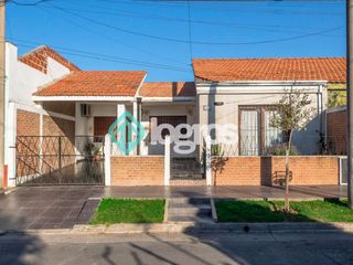 Foto 1 de Casa en venta en barrio Intersindical - Zona Sur Salta Capital