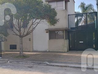 Foto 1 de DUPLEX 2 DORMITORIOS Y COCHERA CUBIERTA EN ALQUILER