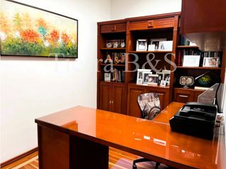 Foto 10 de APARTAMENTO REMODELADO EN EL COUNTRY 200M2