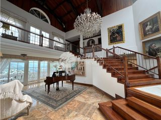 Foto 2 de Casa en arriendo en conjunto, La Alhambra, Manizales