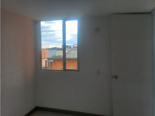 Foto 4 de R068 venta apartaestudio engativa centro