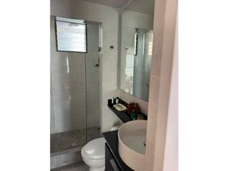 Foto 10 de Venta Hermoso apartamento con terraza, piso 1, Alhambra