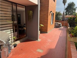 Foto 1 de Venta Hermoso apartamento con terraza, piso 1, Alhambra