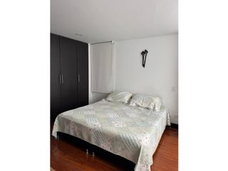Foto 6 de Venta Hermoso apartamento con terraza, piso 1, Alhambra