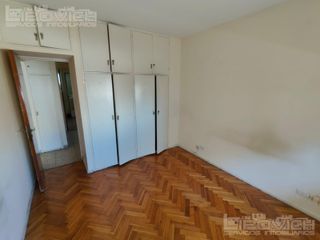Foto 1 de 2 ambientes amplio en venta, lavadero, balcon. Metrobus. Avenida San Martin al 2800. Paternal.