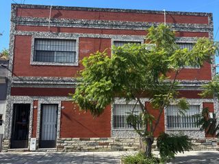 Foto 1 de PH en Lanús Este