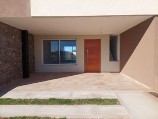 Foto 10 de Duplex de 3 dormitorios en Nobu Town en Alquiler